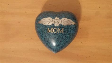 Heart Shaped Funeral Urn Crematation Urn For Human Ashes Mom