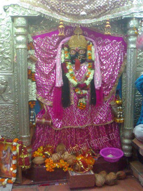 Amritsar Temples Photo Gallery: Famous Badra Kali Mata Mandir Picture Near Khajan Wala Gate ...