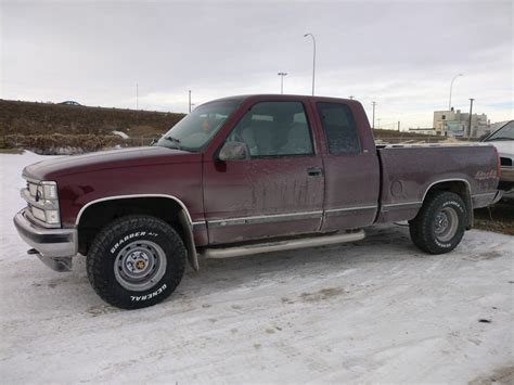 Squarebody 15x8 Rally Rims On My 98 K1500 Scrolller