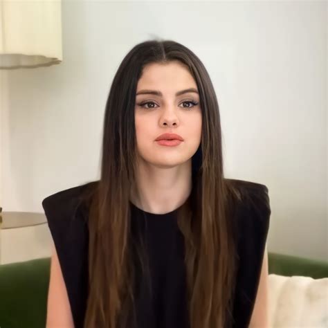 Brunette Beautiful And Selena Gomez Image 8953225 On Favim