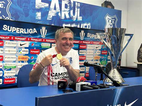 Denis Alibec Desemnat De Lpf Cel Mai Bun Fotbalist Iar Gheorghe Hagi