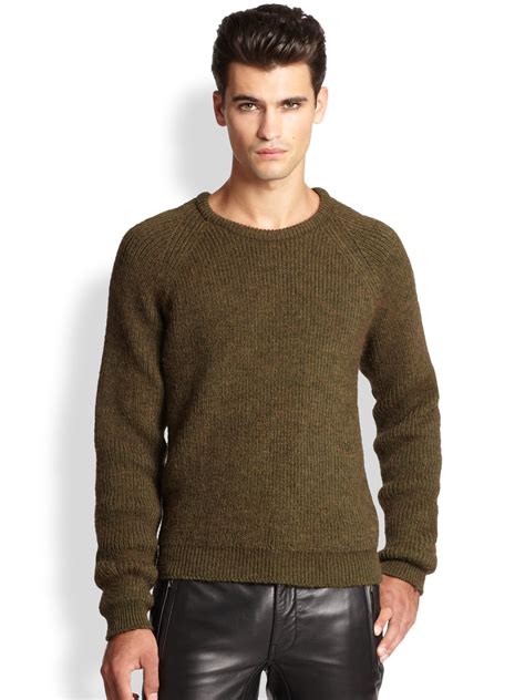 17 Sweater Outfits For Men With Styling Tips