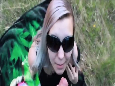 Hot Blonde Gets A Facial Cumshot Outside By The Rad