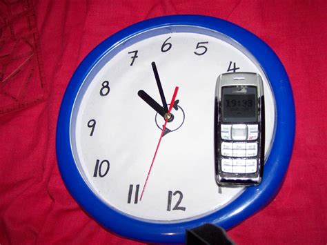 Reverse Clock 15 Steps With Pictures Instructables