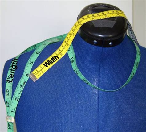 How To Sew A Collar And Cuffs For A Clown Costume