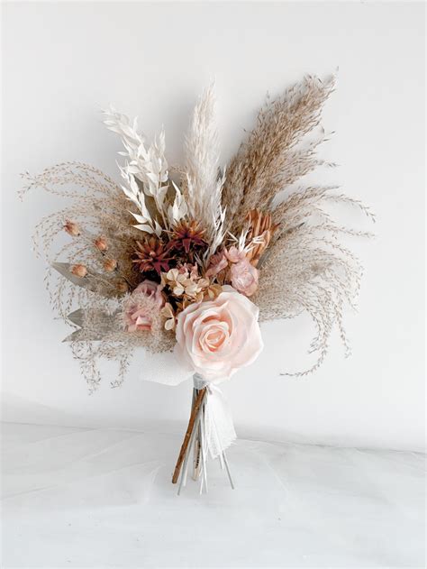 Rust Pampas Grass Blush Bouquet Blush Dried Flowers Bouquet Etsy In