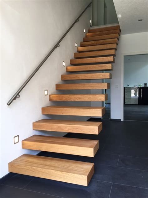 Kragarmtreppe Mit Edelstahlgel Nder Modern Staircase Other By