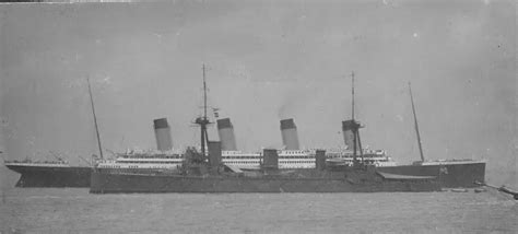 Rms Olympic Passing Hms Indefatigable R Rms Titanic