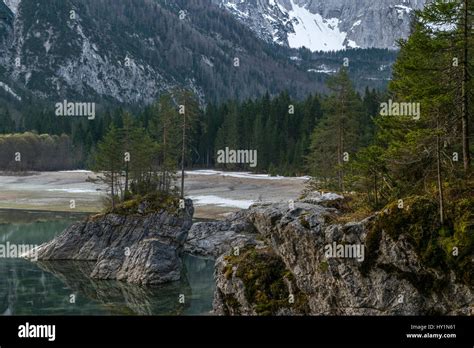 Laghi Di Fusine Italia Fotograf As E Im Genes De Alta Resoluci N Alamy