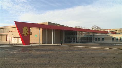 Multi-million dollar renovations done at Rock Island High School | wqad.com