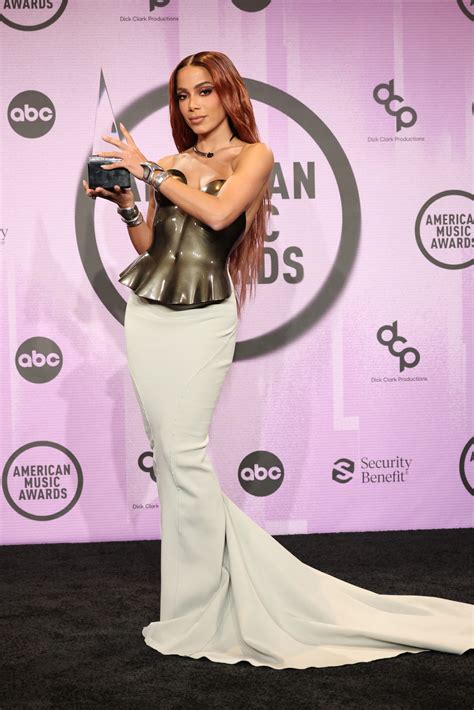 The Winners of the 2022 American Music Awards - V Magazine