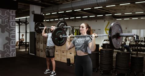 Comment travailler sa force physique avec et sans matériel