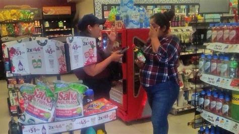 Capturan A Mujer En Intento De Robo A Oxxo En Misantla