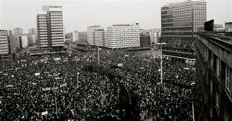 Alexanderplatz Demonstration | 360 Stories 