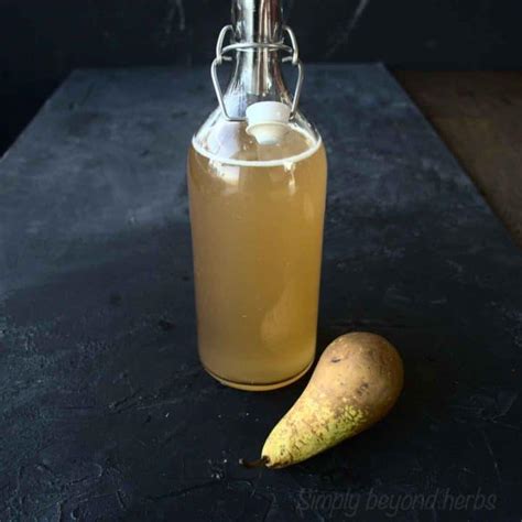 Pear wine recipe from ripe pears - SimplyBeyondHerbs