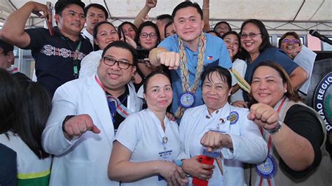 Go Visits Fire Victims In Davao City Pushes For Better Health Services