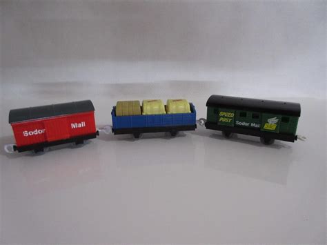 Thomas Friends Trackmaster Percy S Mail Trucks And Sodor Speed Post