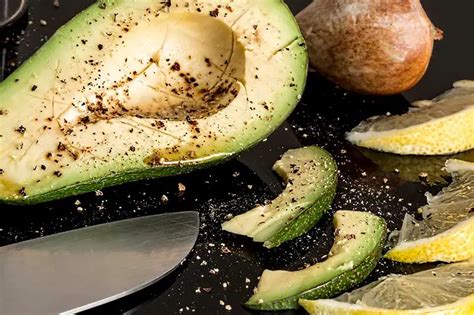 Avocado Zubereiten Roh Braten Oder Kochen WirEssenGesund