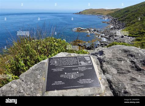 Mémorial aux cinq personnes décédées dans l accident du Southern Air