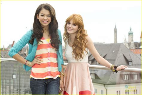 Bella & Zendaya - Bella Thorne Photo (34879383) - Fanpop