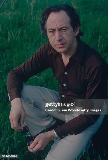 Futurist Alvin Toffler Photos and Premium High Res Pictures - Getty Images