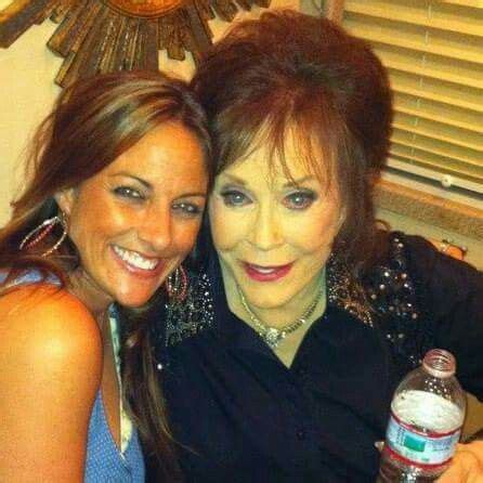 Pin By Tammy Hosey On Loretta Lynn Loretta Lynn Loretta Lynn