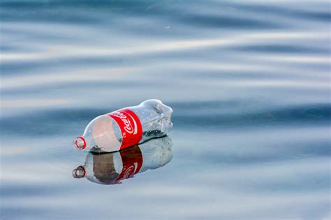 Coca Cola Is The Most Plastic Polluting Brand Report Beebom