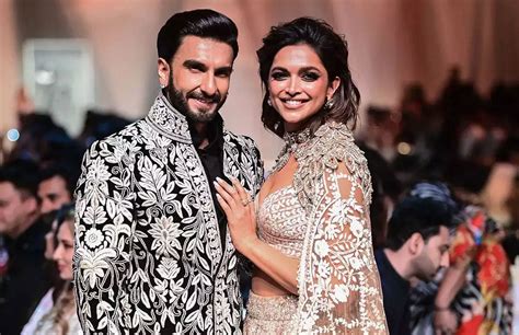 Tak Nampak Bayang Di Perayaan Diwali Ranveer Singh Deepika Padukone