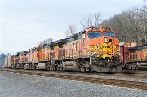 BNSF Auto Rack Car Carrier Freight Train with Five Locomotives ...