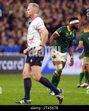 L Africain Siya Kolisi Apr S Avoir Vu Un Carton Jaune Par L Arbitre