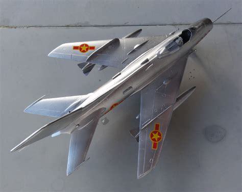 Mikoyan MIG 19 In 1 72 Scale