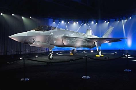 Lockheed Martin trabaja en el desarrollo de un caza híbrido F 22 F 35