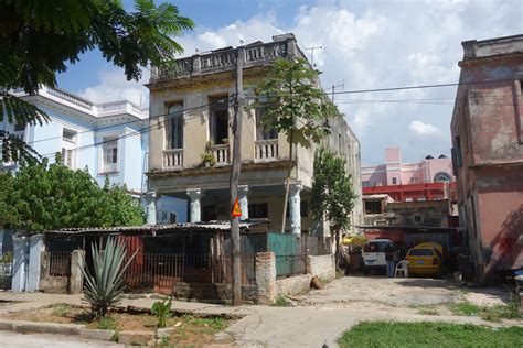 Neighborhood Habana