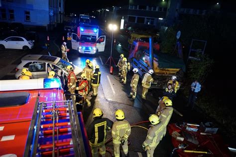 Schwerer Verkehrsunfall Zwei Verletzte Personen Einsatzbericht