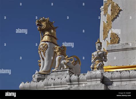 Buddhistischer Tempel Hi Res Stock Photography And Images Alamy