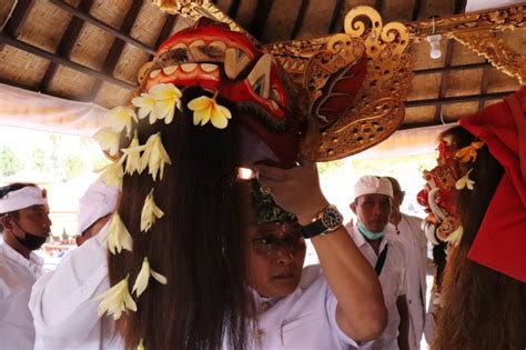 Pembangunan Dimulai Pelabuhan Sampalan Dan Bias Munjul Bermotif Ukiran