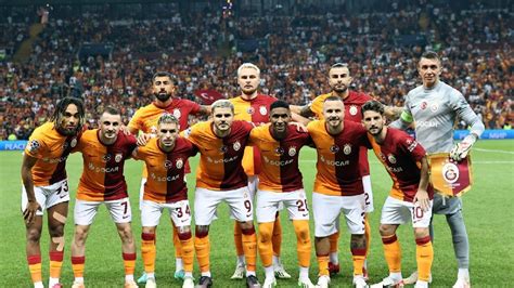 Galatasaray Şampiyonlar Ligi kadrosunu UEFA ya bildirdi Sözcü