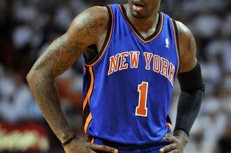 Links New York Knicks Forward Amare Stoudemire Punches Glass Cuts