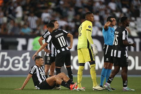 Les O Confirmada Atacante Desfalca Botafogo Contra O Vit Ria