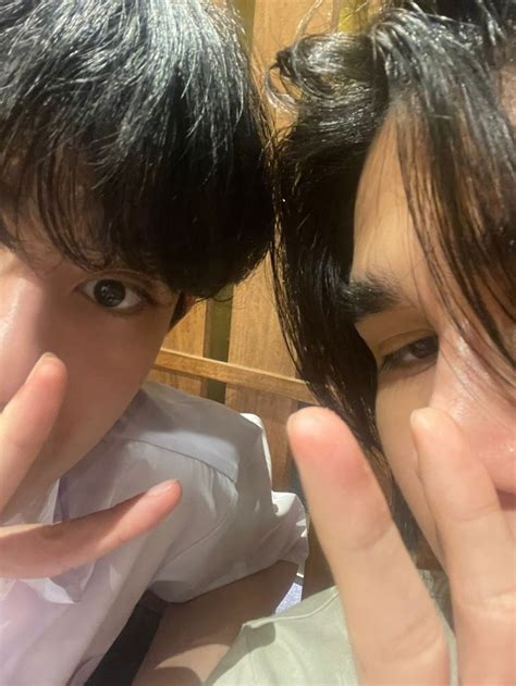 Pin By Alexa On Kinnporsche Cute Gay Couples Actors Gmmtv Actors