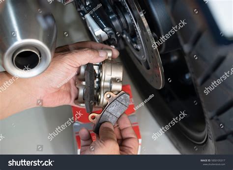 1,258 Bike Brake Disc Caliper Images, Stock Photos & Vectors | Shutterstock