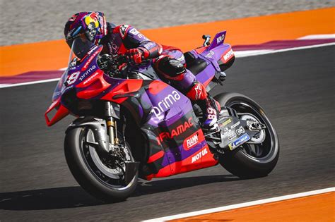 Martín se lleva con récord la primera pole MotoGP 2024