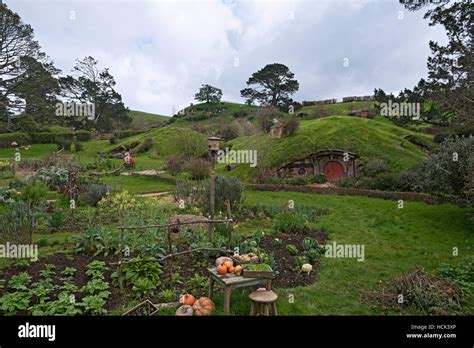 Hobbiton Movie Set New Zealand Stock Photo Alamy