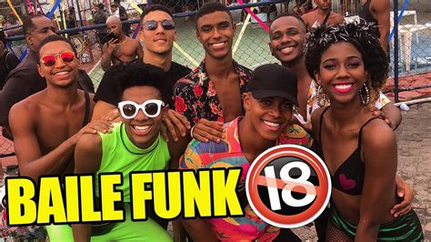 Dan Ando Loucamente No Baile Funk Do Rio De Janeiro Youtube