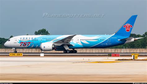 B China Southern Airlines Boeing Dreamliner Photo By Zhaisa