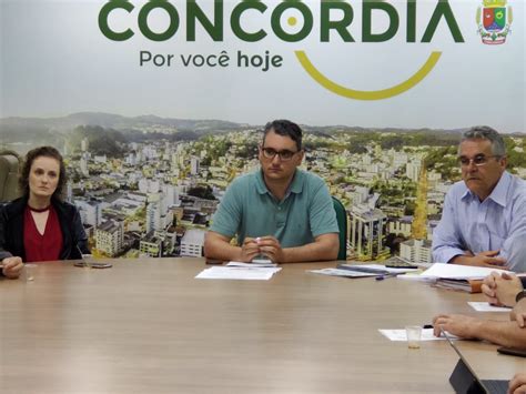 Prefeitura confirma à ACIC construção de rampas de concreto para acesso