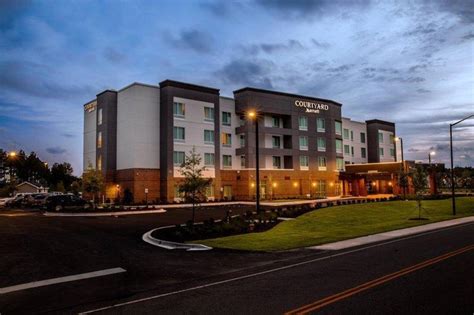 Courtyard Columbia Cayce Hotel (Cayce (SC)) - Deals, Photos & Reviews