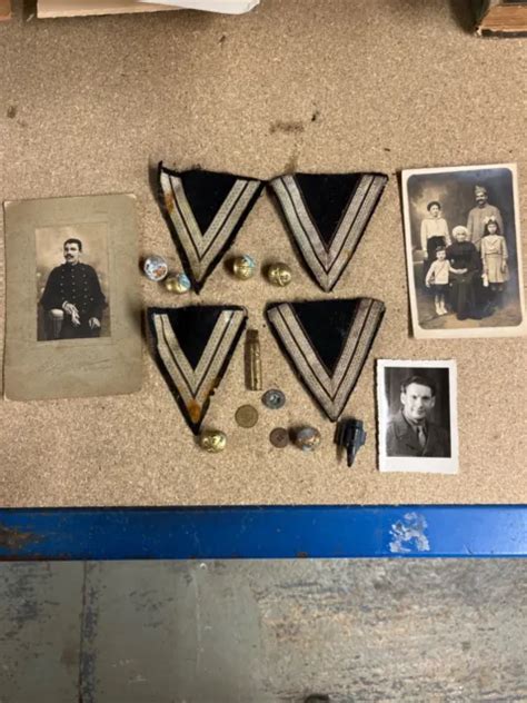 Lot Militaria Insignes Boutons Photos Epoque Militaria Francais Ww