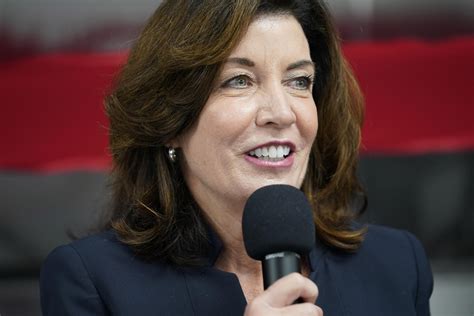 Kathy Hochul To Be 1st Female Ny Governor After Cuomo Leaves Ap News