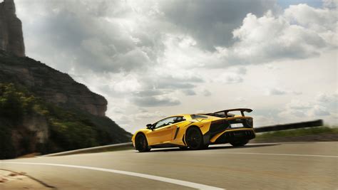 Lamborghini Aventador Sv Review Pictures Auto Express